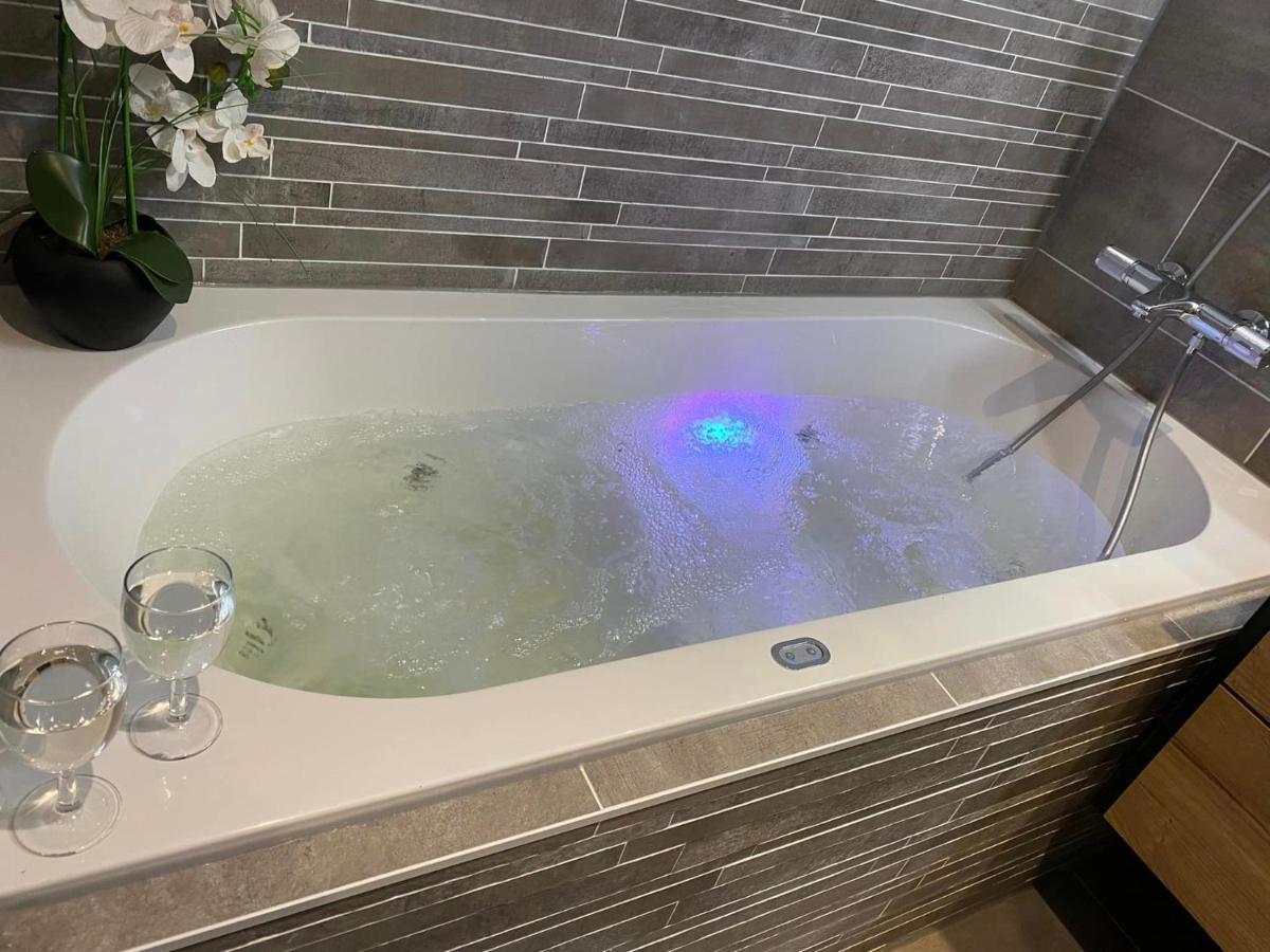 Vijverzicht 221 Met Whirlpool Gramsbergen Dış mekan fotoğraf
